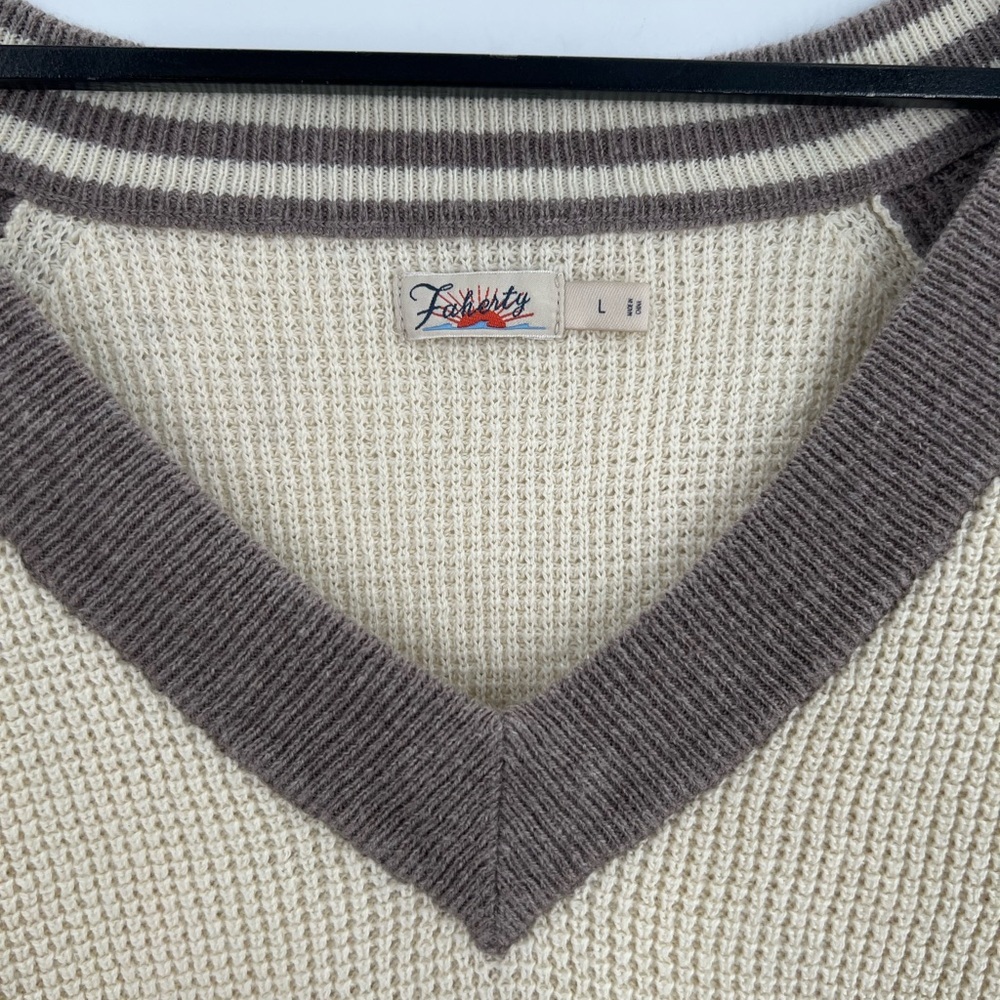 Faherty Throwback V-Neck Waffle Knit Cashmere Ble… - image 4